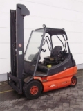 Linde E25, 4-Rad Gabelstapler, Flurförderzeuge